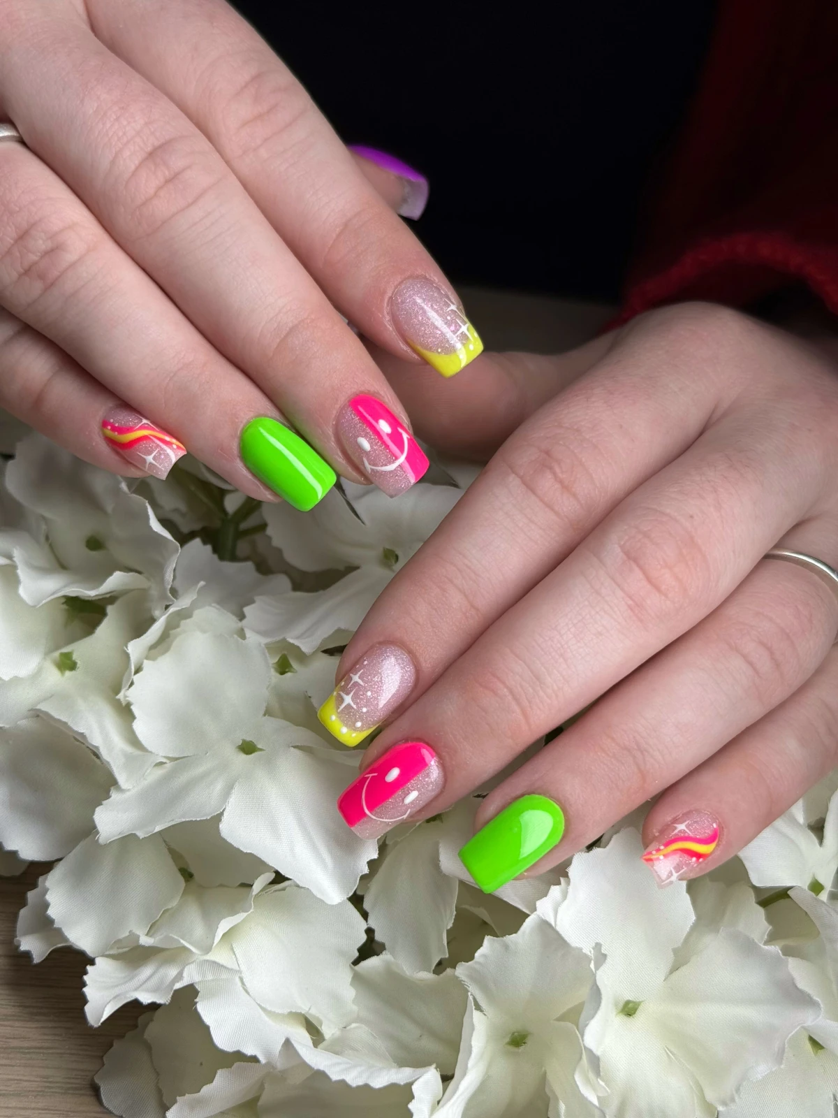 photo - It’s all about nails